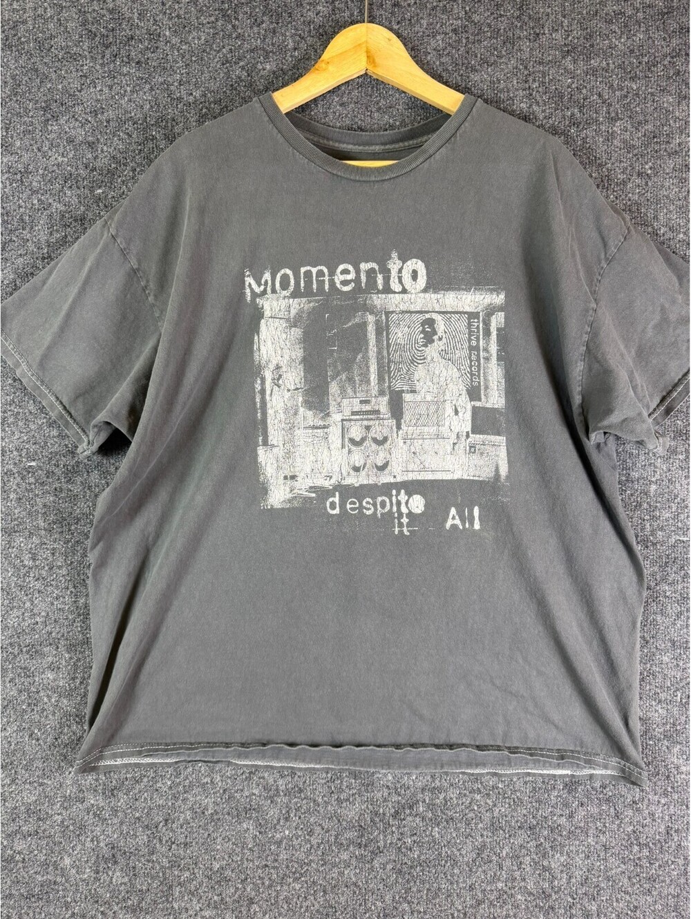 Urban Outfitters Mens XL Oversized Momento Despite It All Graphic T Shirt Gray